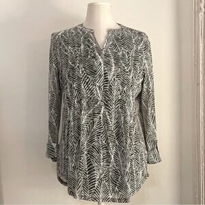*Like New* Green and White Leaf Print Women's Top | Boho Chic